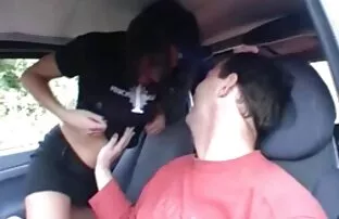 Une rousse aux petits seins filmes porno streaming et un joli gode au cul baise la chatte