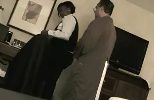 Une asiatique vigoureuse suce profondément une grosse streaming porno clara morgane bite bien dure