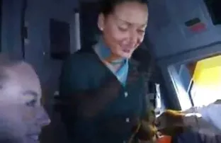 Clochards noirs et blonds partagent une bite plus âgée puis porno streaming film complet baisent