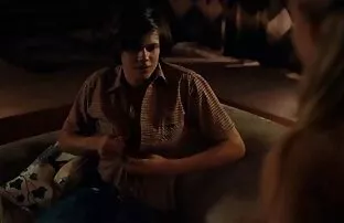 Twistys - La MILF brune à gros films streaming x gratuits seins Lexi Lowe se doigte