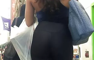 Monstre film x en streaming vf bite frapper la douce poussin