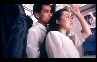 Blonde pâle en films streaming x gratuits résille de pêche suce une bite pendant que le deuxième mec la perce par derrière