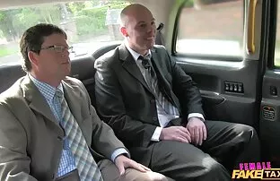 Big film complet porno streaming gratuit Cock Sword Fight à l'intérieur d'une chatte adolescente! Par: FTW88