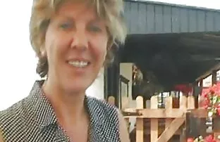 Jennifer White - vidéo x amateur en streaming Accro aux seins