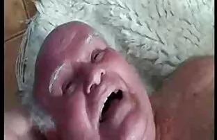 Russe maman blonde mature avec un yong homme films x gratuits en ligne