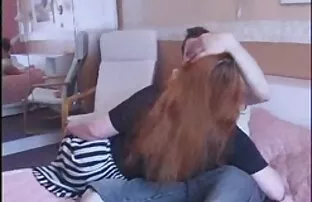 Douce brune déshabille son déshabillé filme porno streaming blanc pur