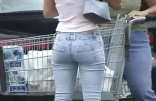 Elle se film x en français en streaming filme en train de sucer un mec