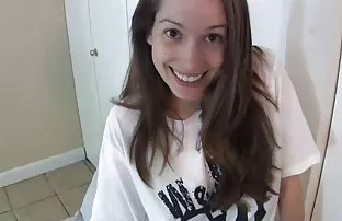 Action chaude dans une voiture film porno en str