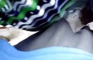 Lux regarder gratuitement film porno Girl montre le cul et les pieds