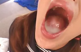 MILF indienne sexy en lingerie videos x streaming transparente