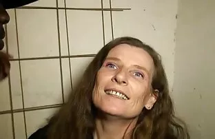 Chubby salope à video x streaming gratuit lunettes secousses énorme bite 2